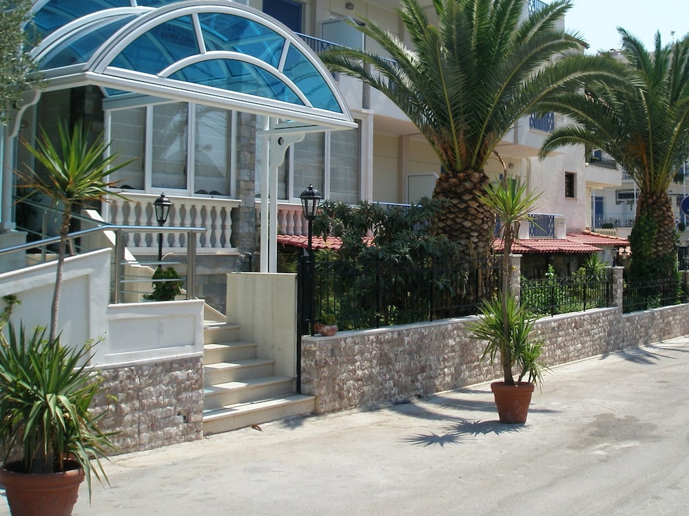 Hotel Serenity Tolo 27/31