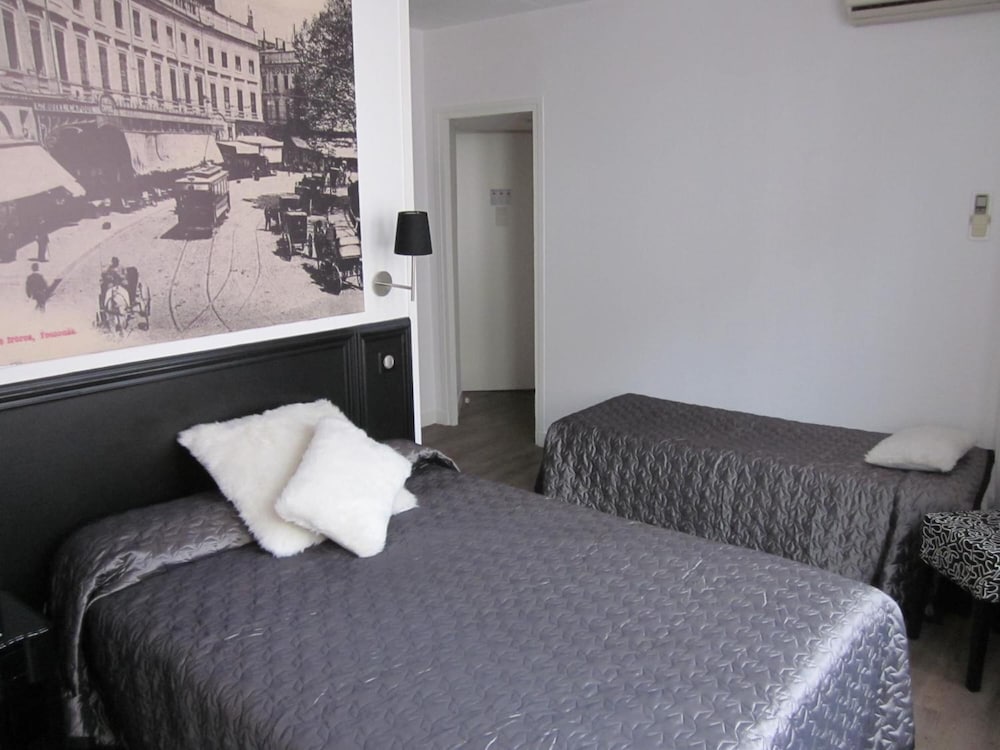 HOTEL DE FRANCE 8/55