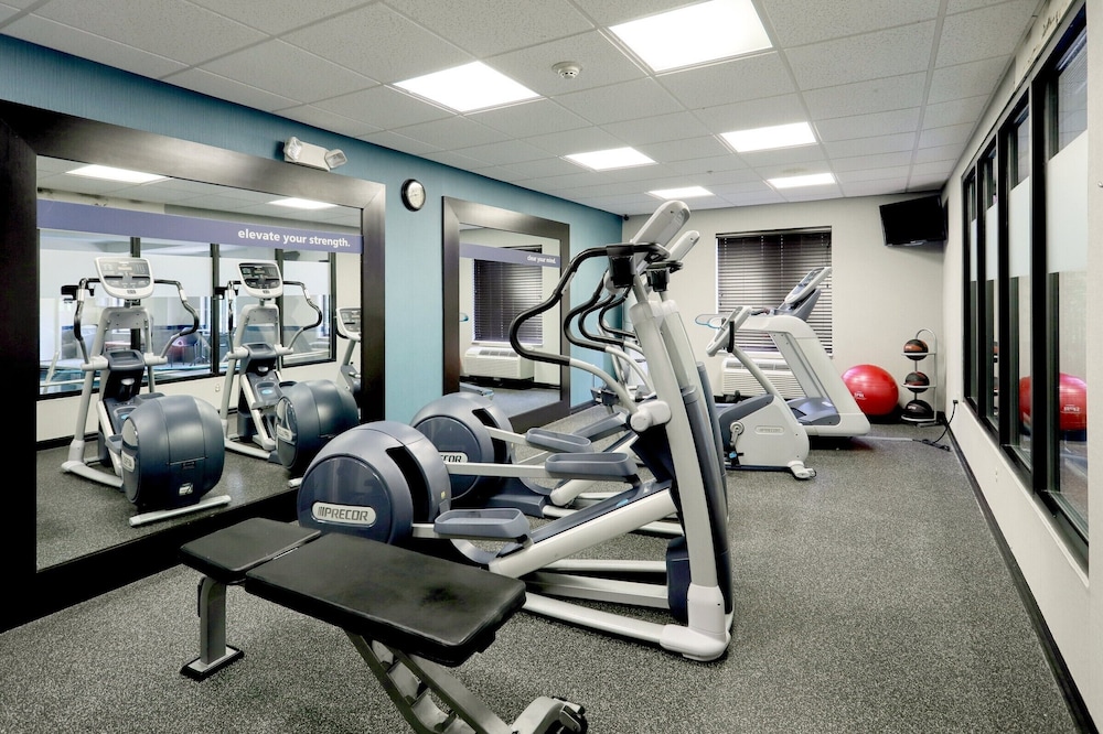 Hampton Inn & Suites Parsippany/North 30/55