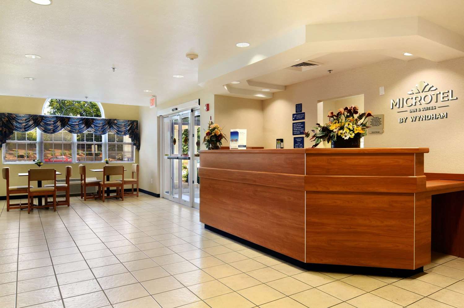 Microtel Inn & Suites Huntsville 2/10