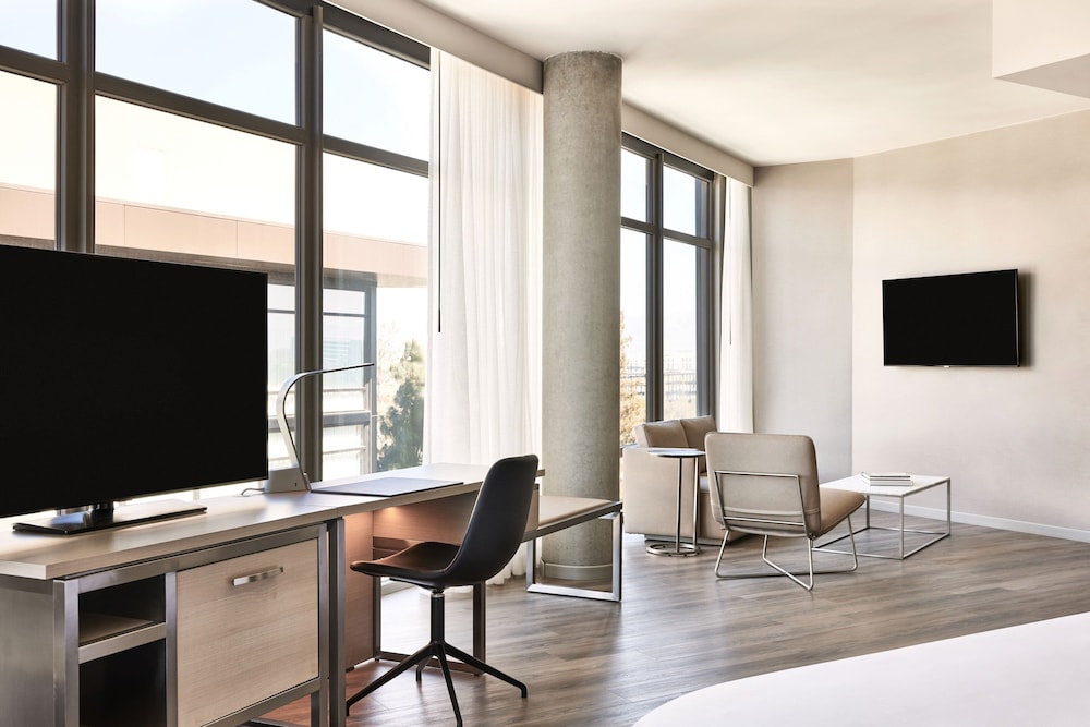 AC Hotel by Marriott Sunnyvale Moffett Park 35/48