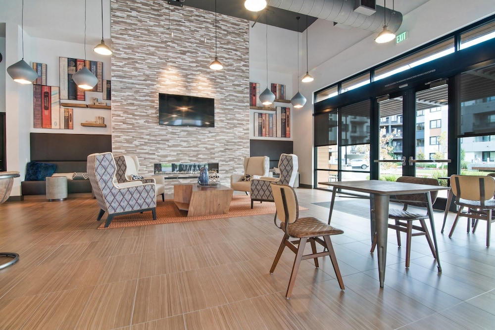 Global Luxury Suites in Menlo Park 30/50