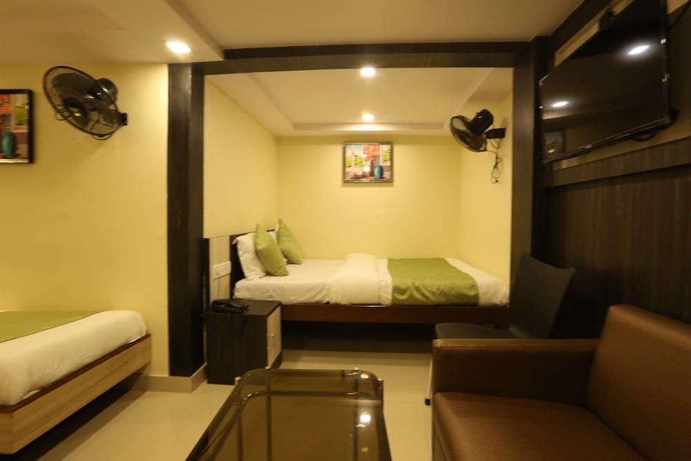 Hotel Happyland 22/29