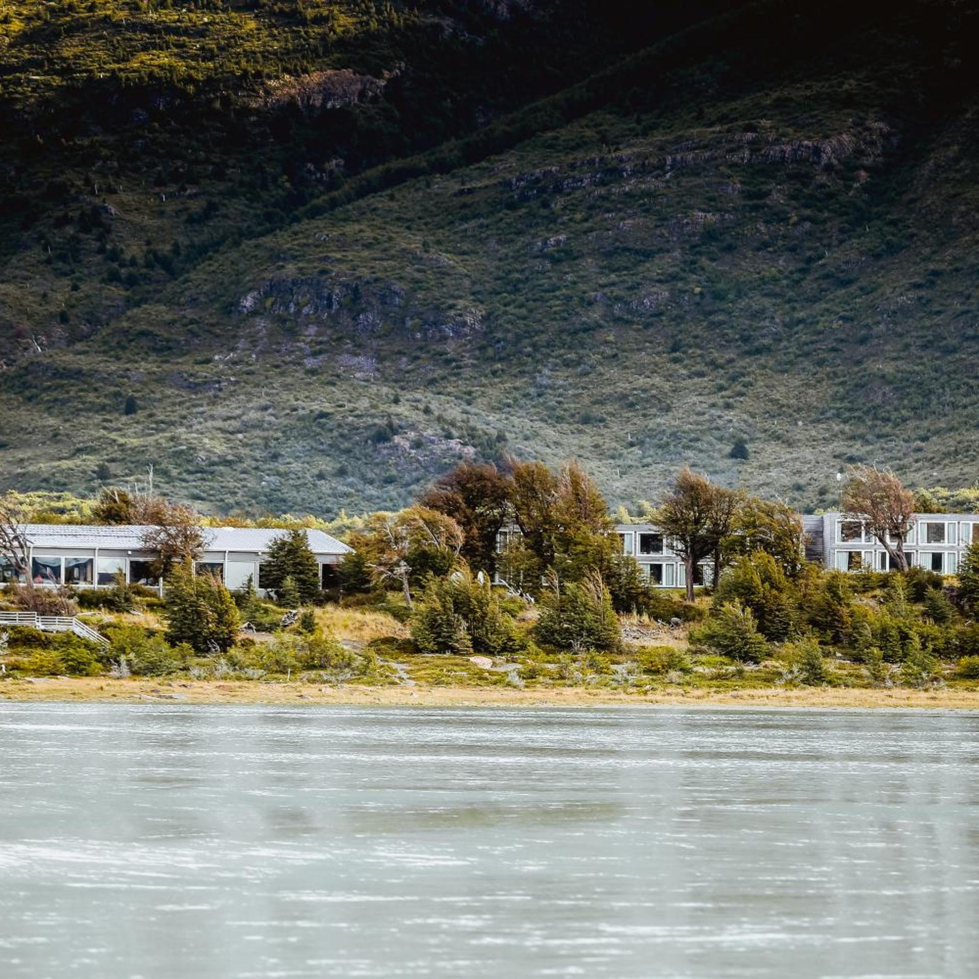 Hotel Lago Grey 47/50