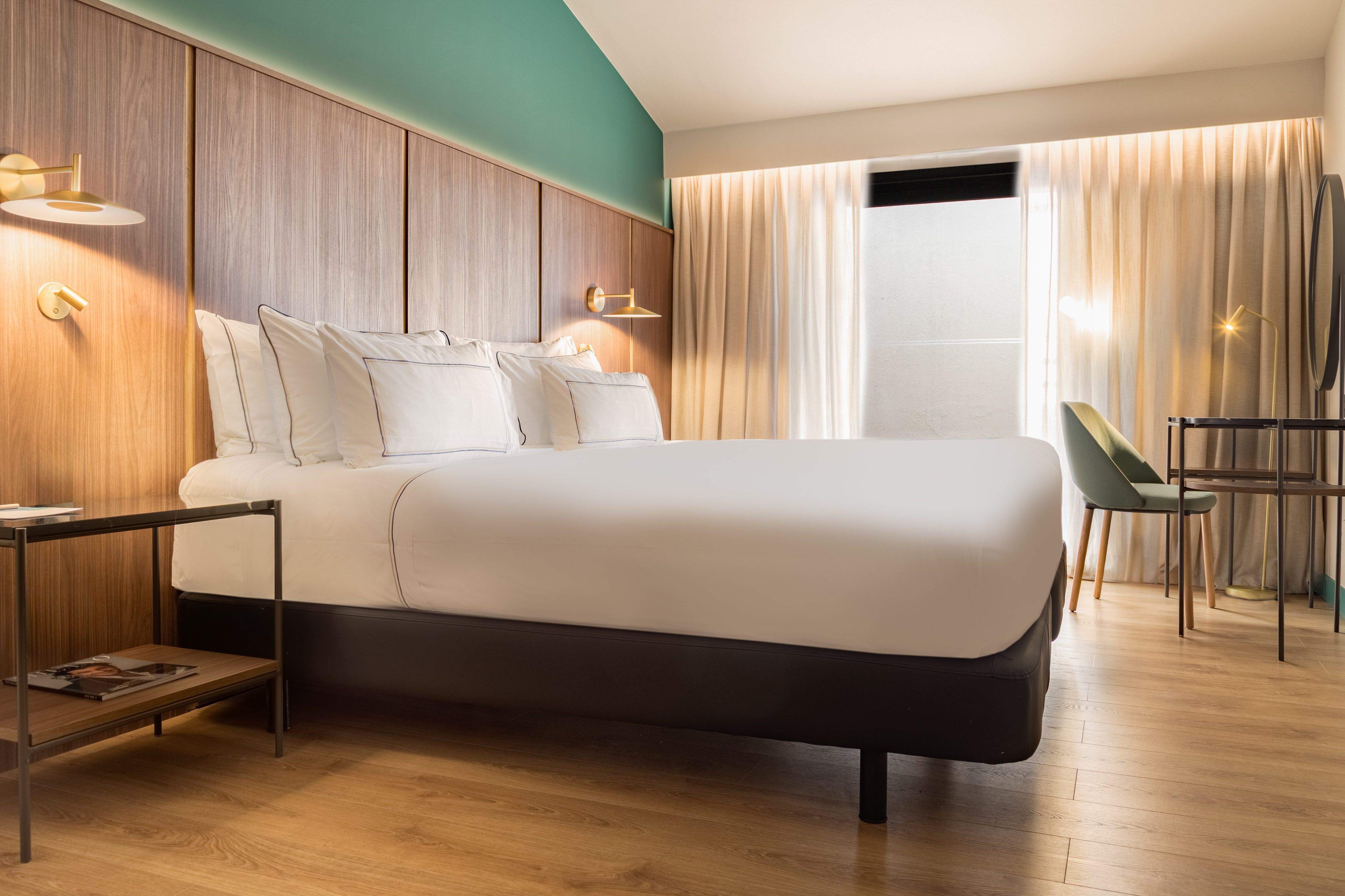 The Level, Ambassador, Suite, 1 Double and 1 Single Bed