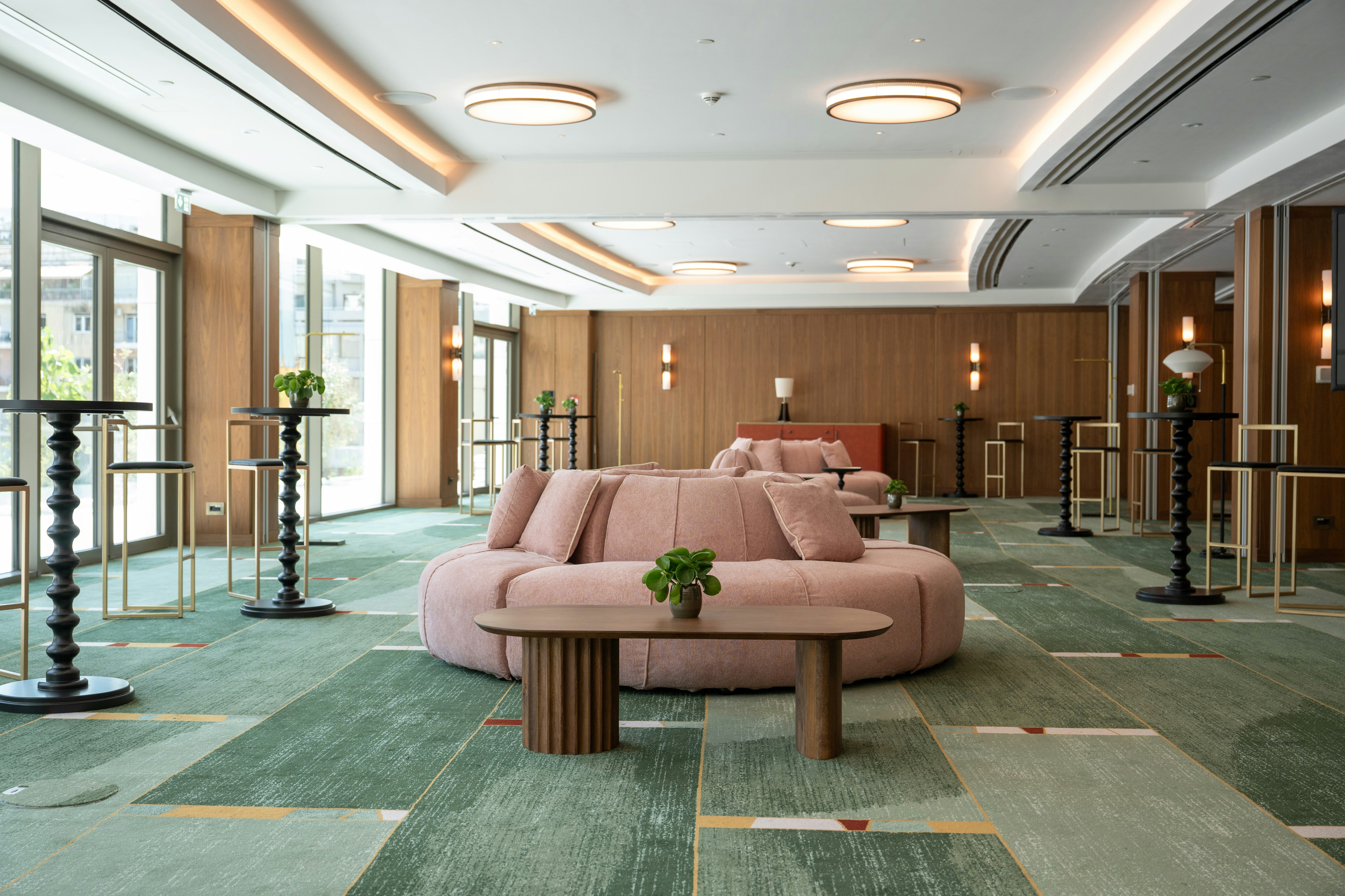 Conrad Athens The Ilisian 28/50