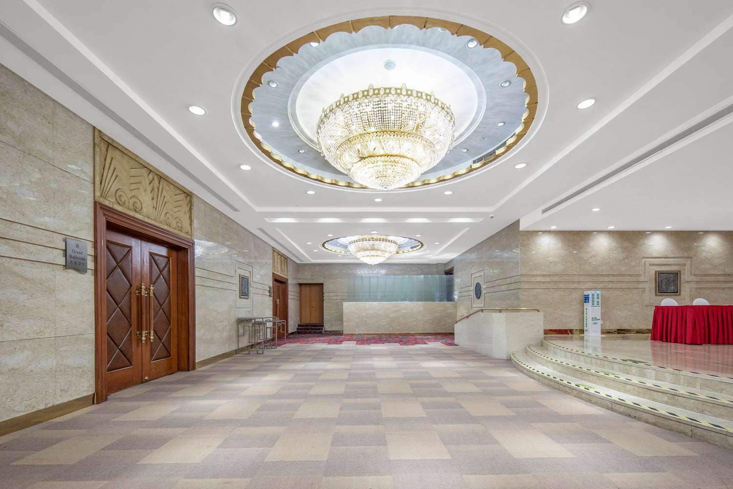 Lobby at Ramada Plaza by Wyndham Pudong, SHANGHAI