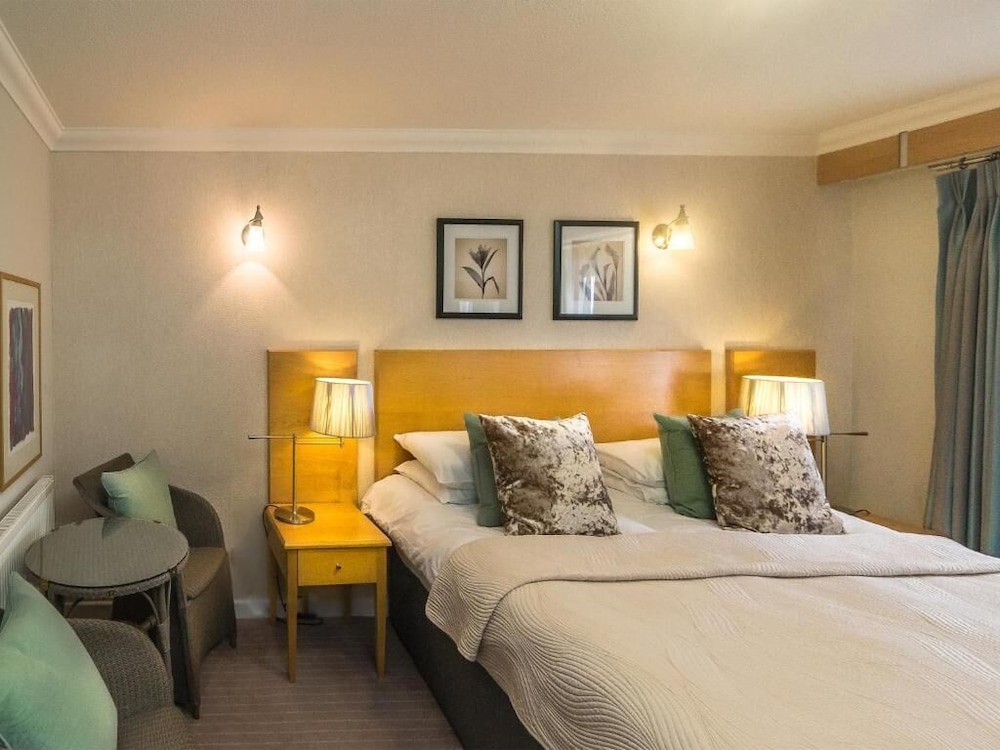 Stradey Park Hotel 8/50
