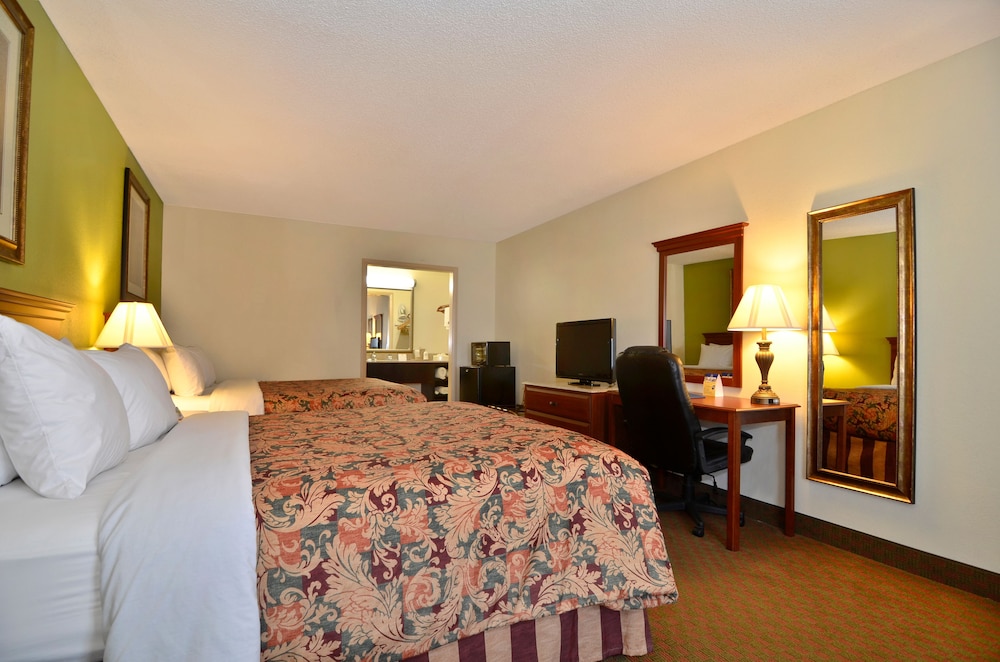 Best Western Fayetteville Inn 18/42