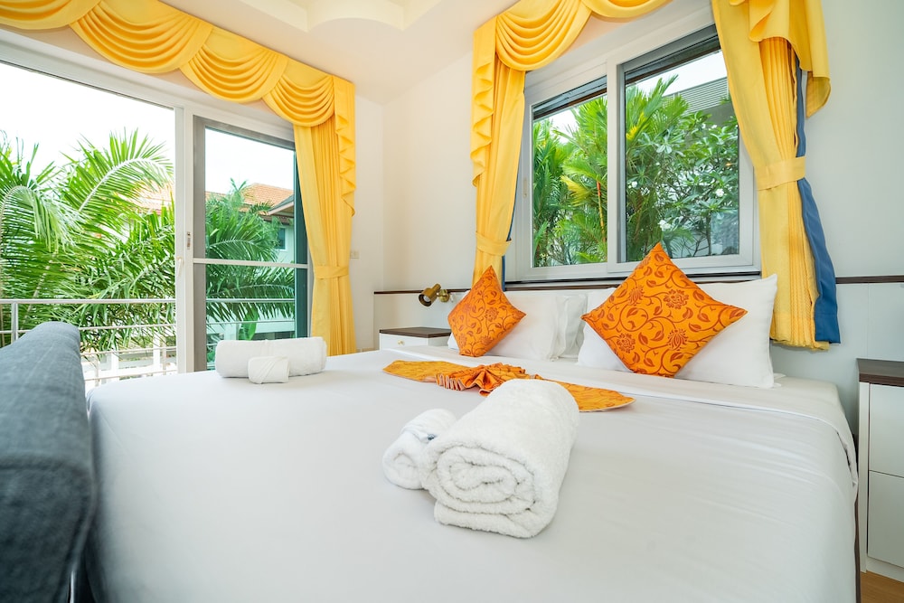 DELUXE, SEA VIEW