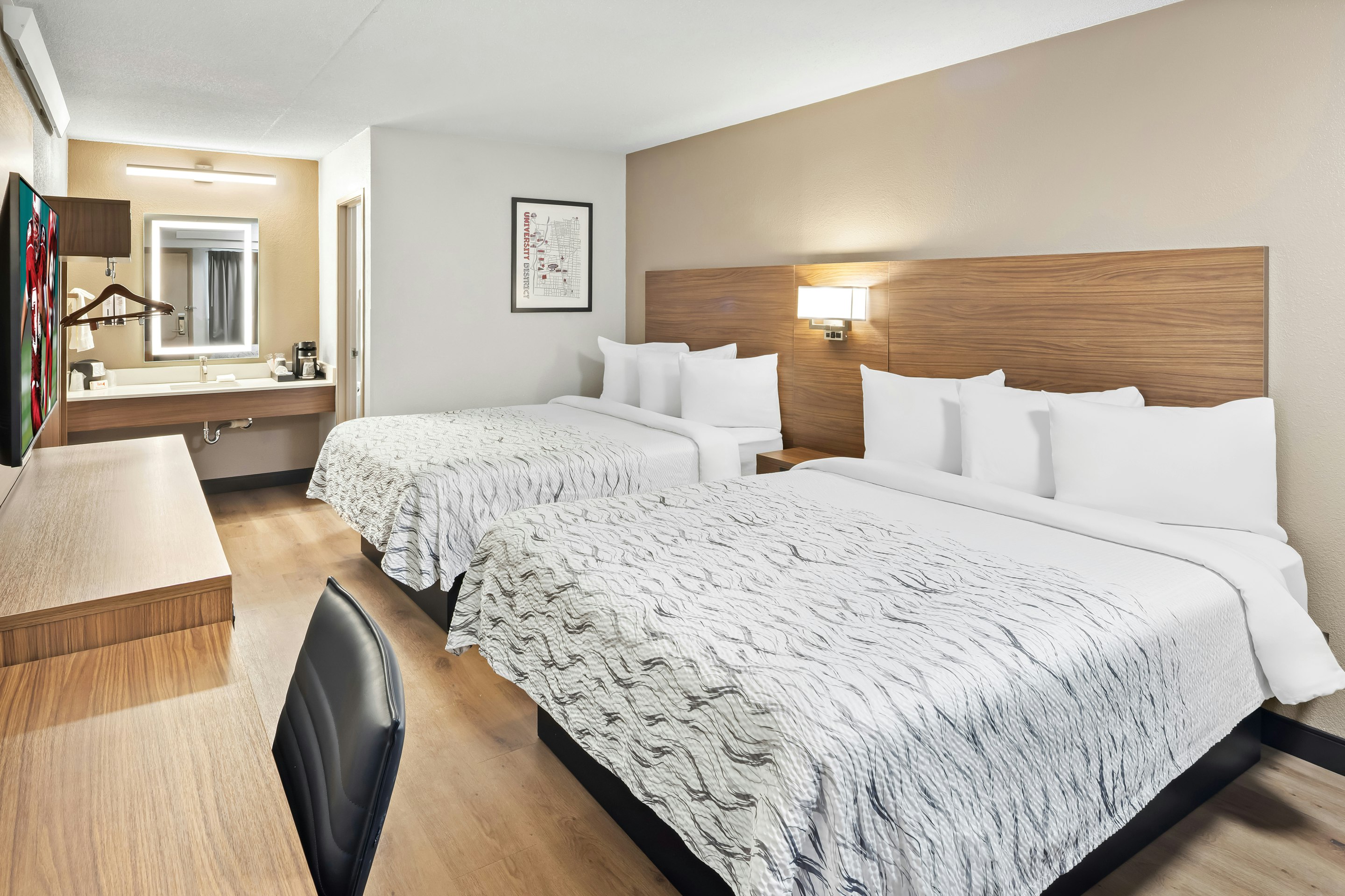 PREMIUM, 2 QUEEN BEDS