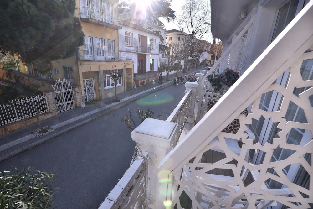 Buyukada Cankaya Hotel 4/50
