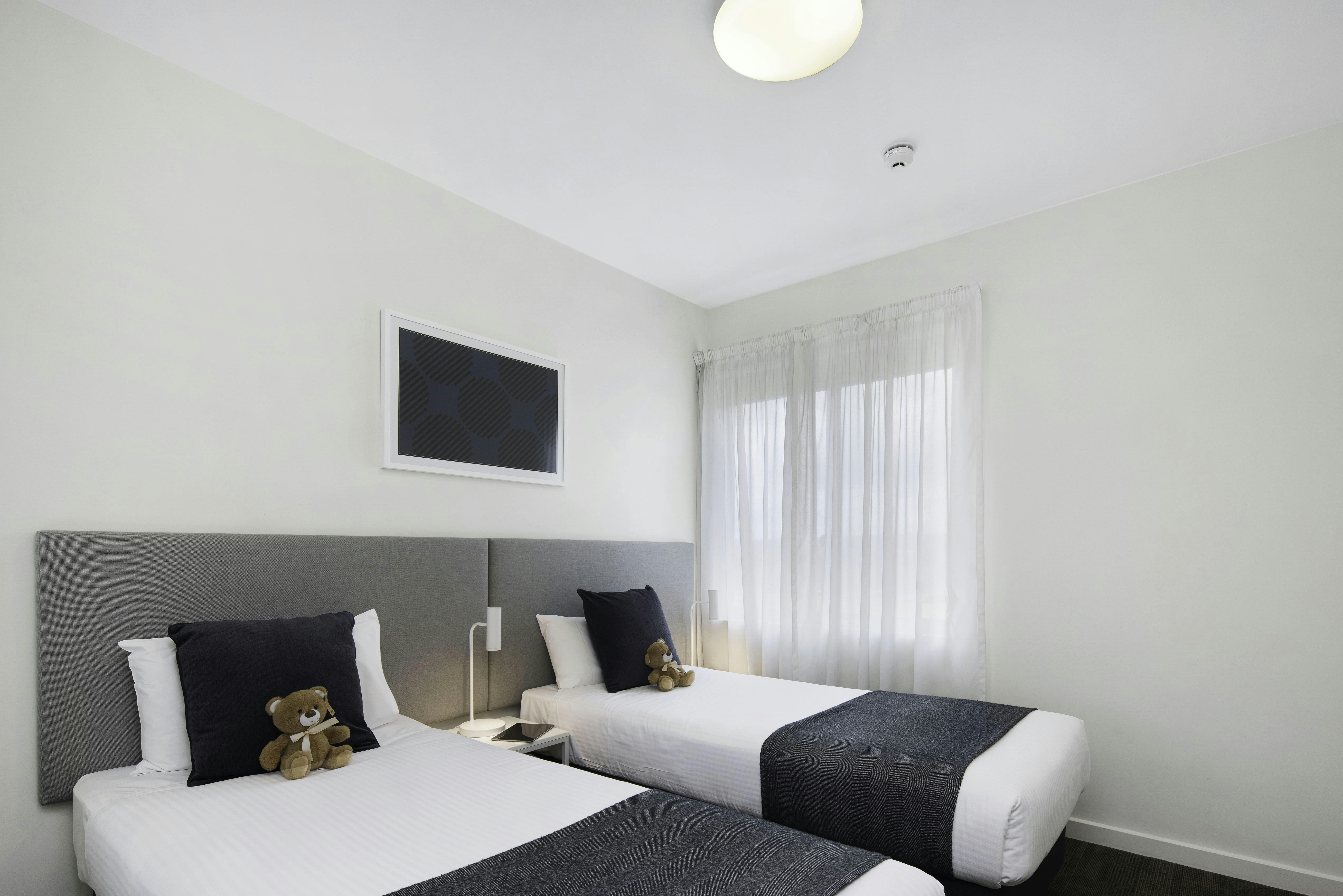 Quest Mawson Lakes 18/78