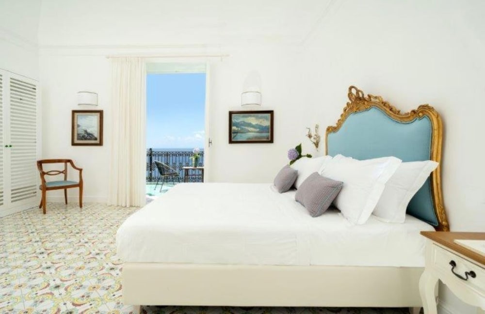 ELITE, SEA VIEW, ANNEX