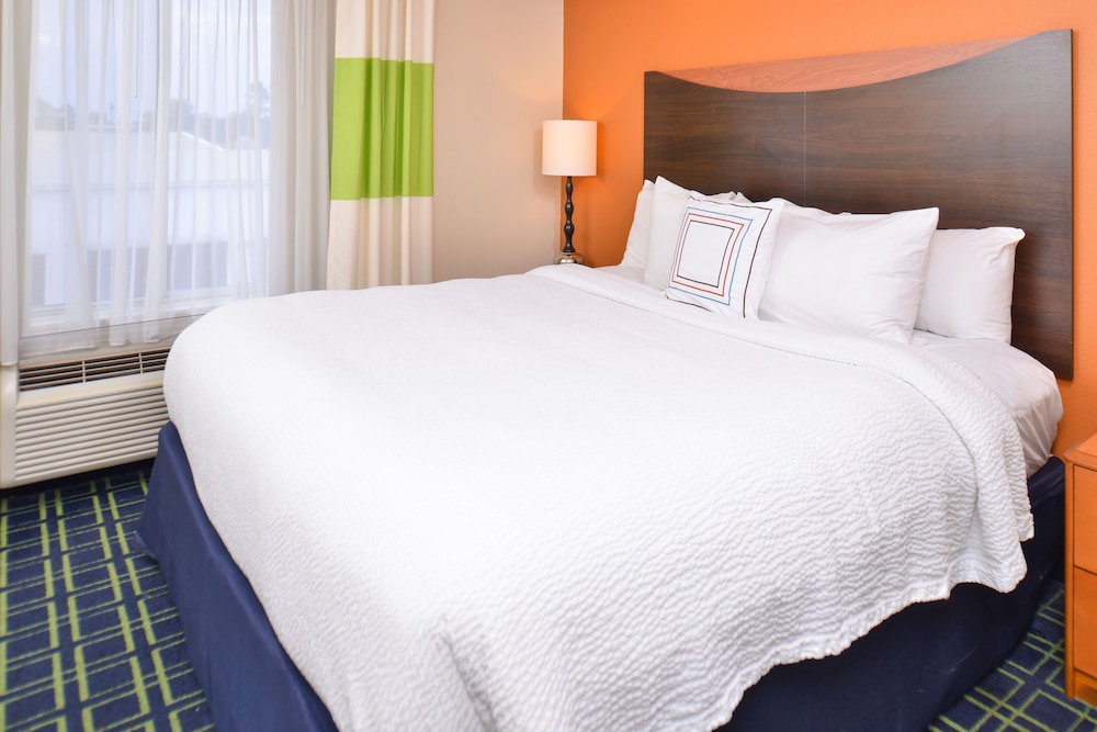 Fairfield Inn Suites By Marriott Gulfport 17/54