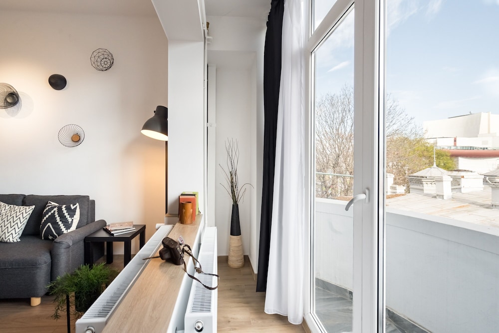 Redbed Self-Catering Apartments 30/50