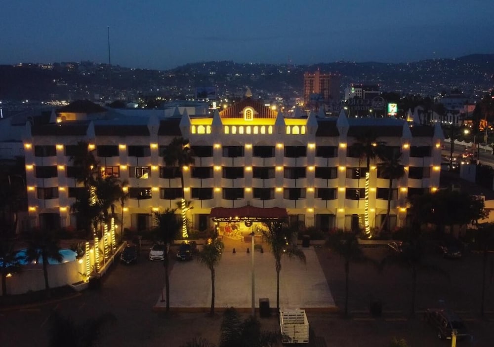 Corona Hotel And Spa 6/57