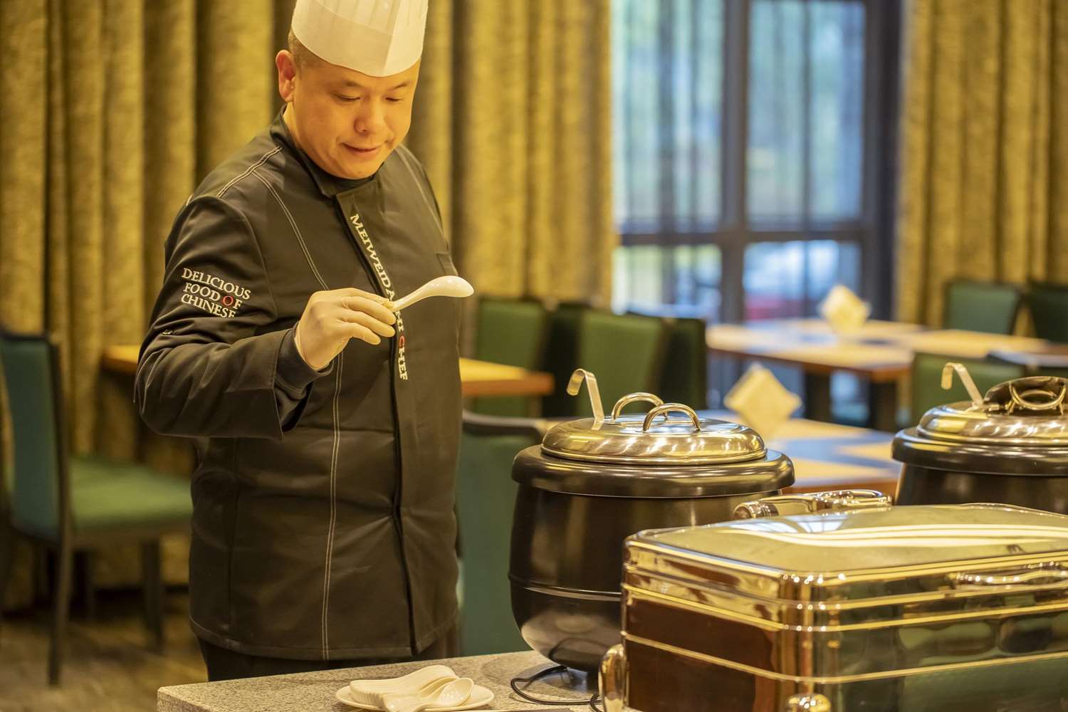 Best Western Plus Qingxinyuan Hotel 15/16