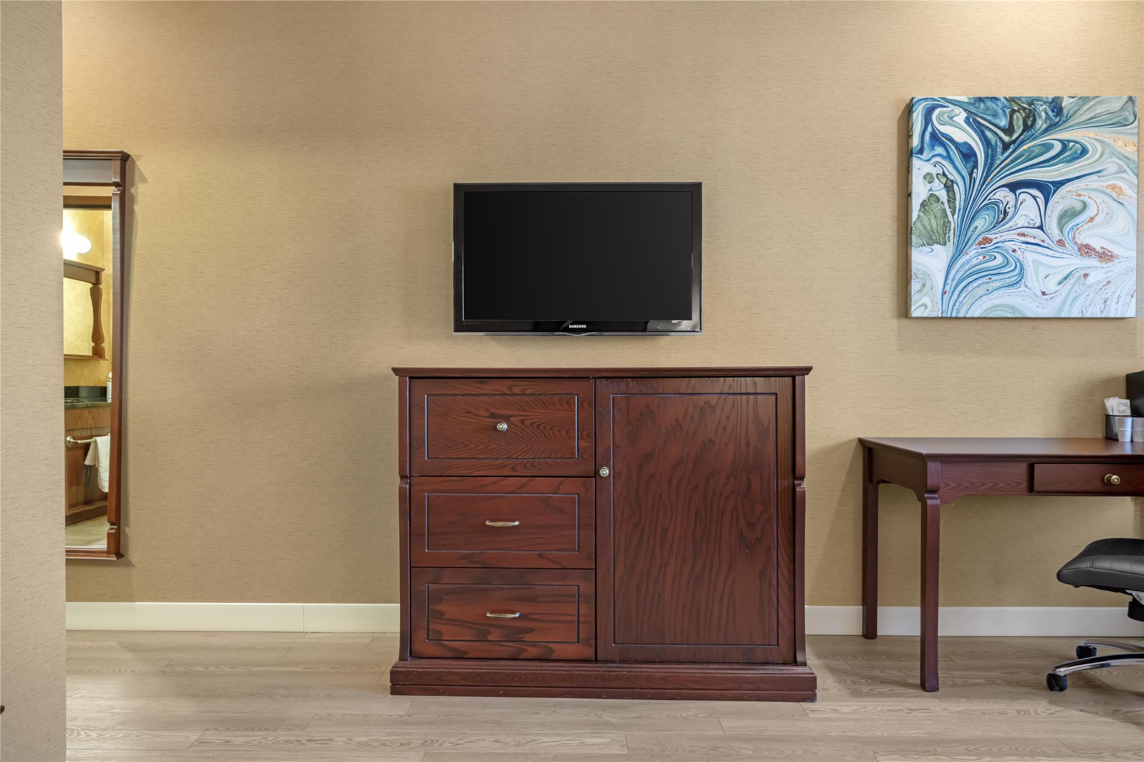 Best Western Plus Fredericton Hotel & Suites 25/29