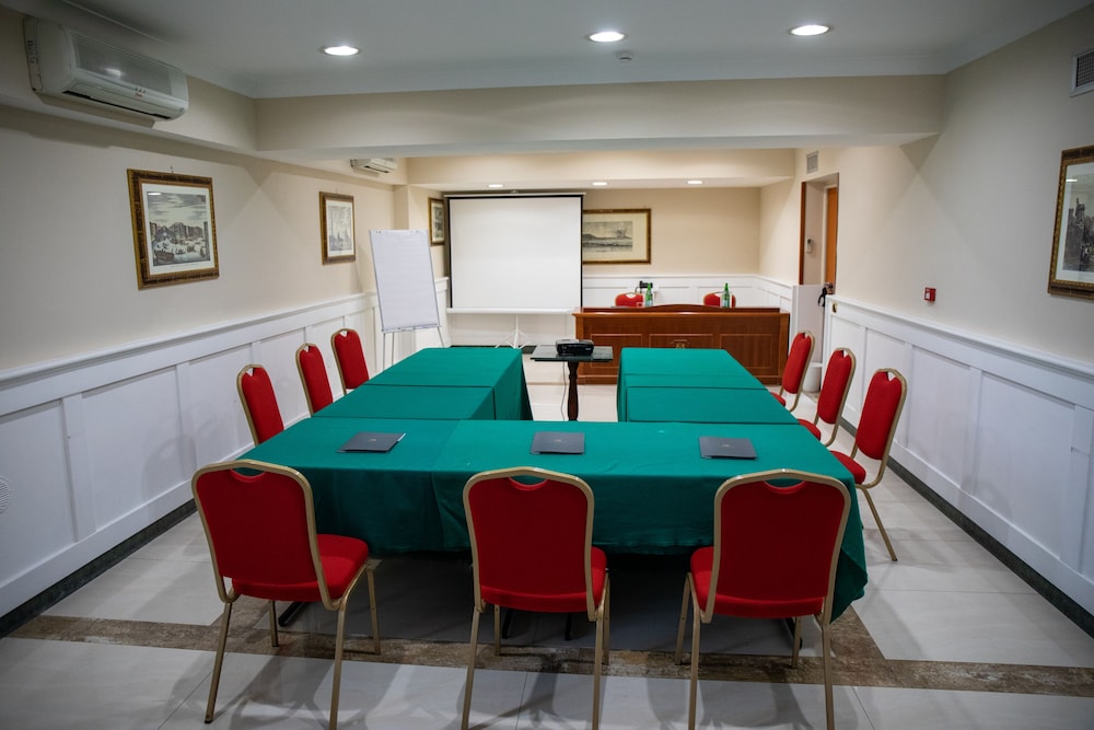 Bel Sito Hotel Le Due Torri 36/47