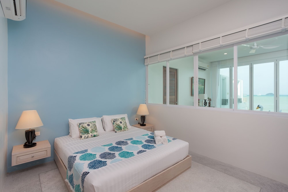 3 Bedrooms, Villa, 3 King Beds, Beach Front, Private Infinity Pool