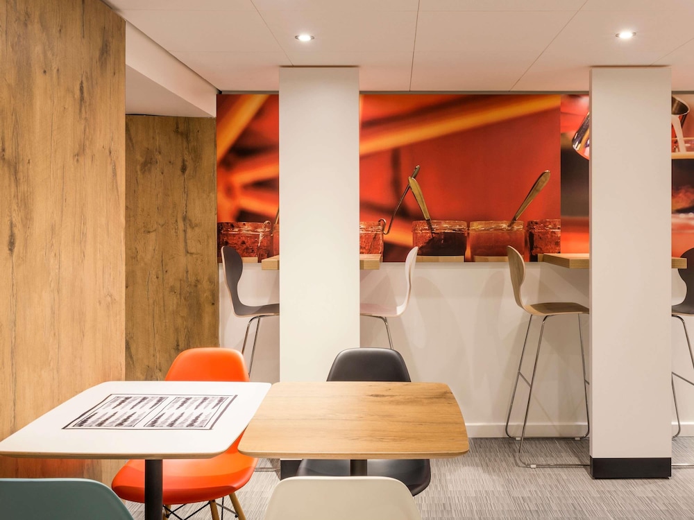Ibis Paris Pere Lachaise 36/46