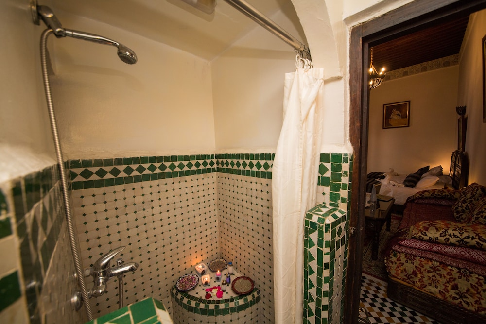 RIAD GHITA 50/50