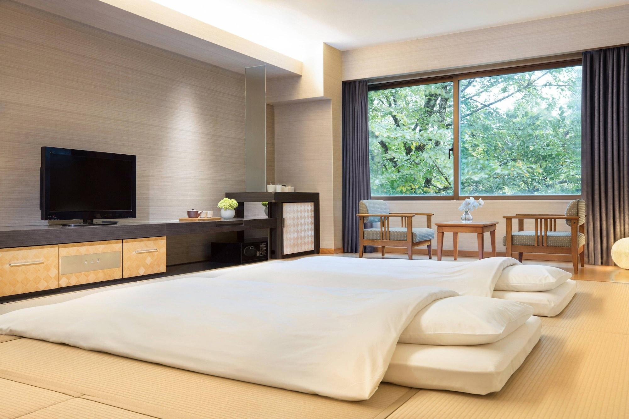 Room, Multiple Beds