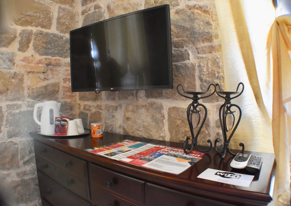 PIETRA ROSSA Luxury Rooms 5/66