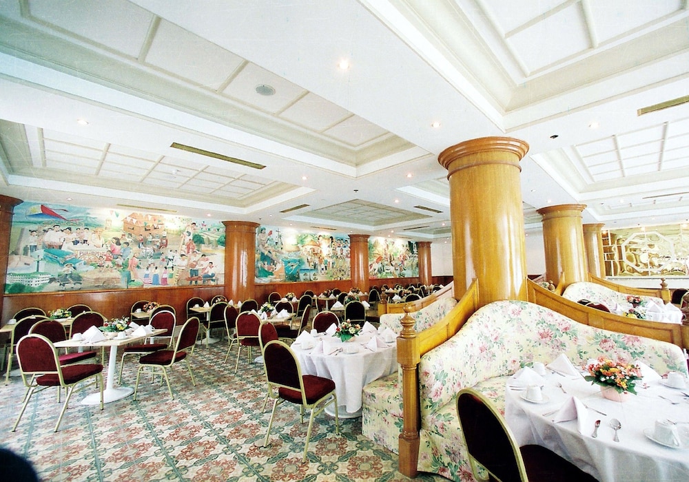 Manila Prince Hotel 35/36