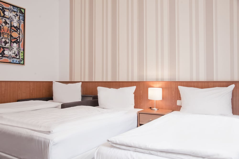 Hotel Les Nations 14/77