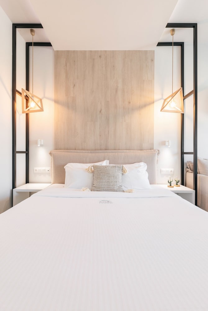 Minthi Boutique Apartments 15/50