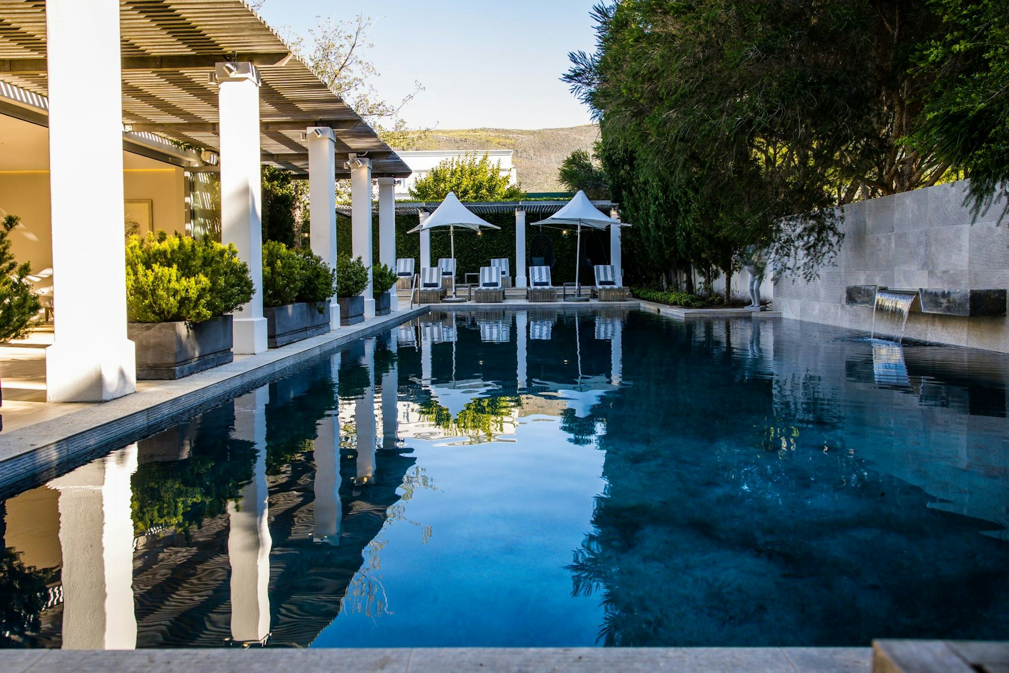STEENBERG HOTEL 72/80