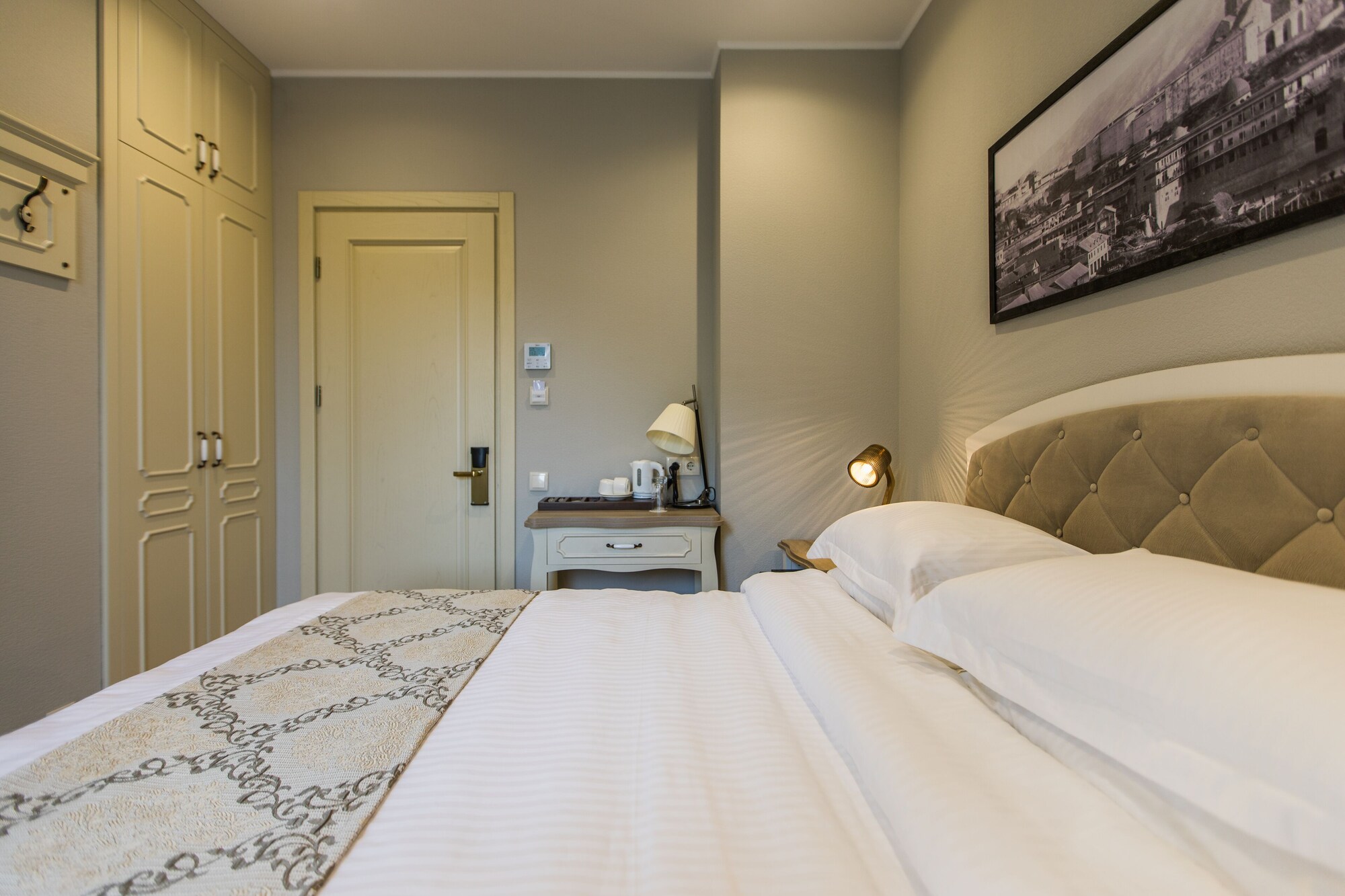 ROOM, DOUBLE BED, BALCONY