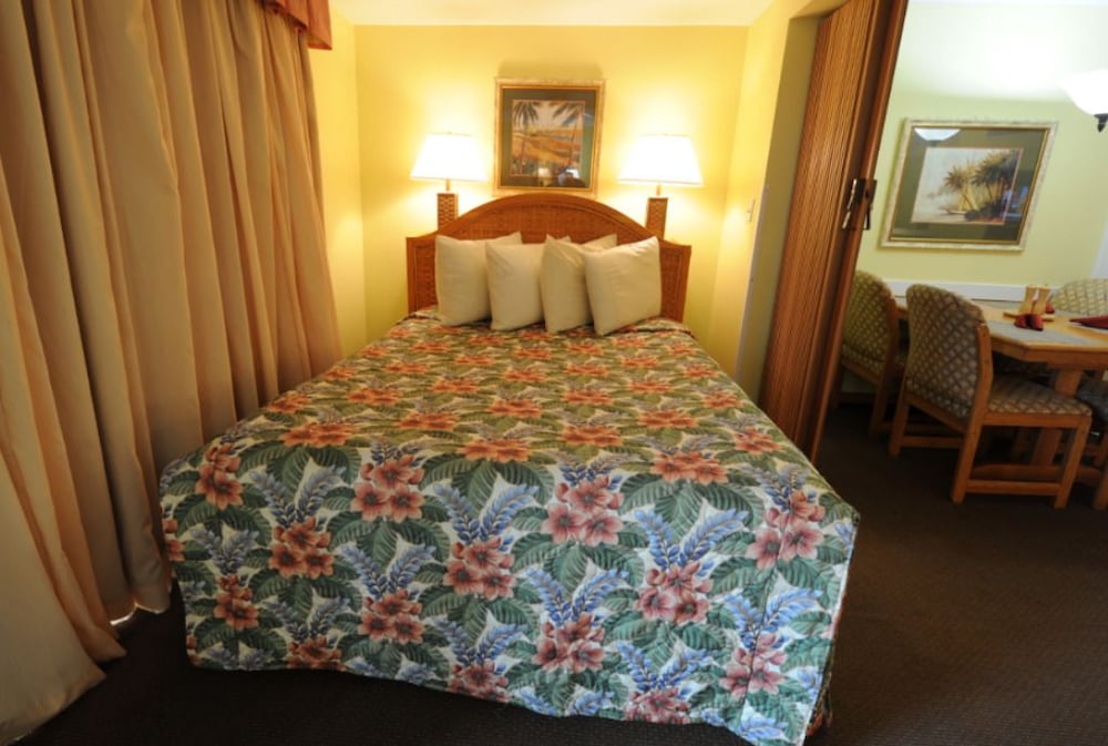 Destin Holiday Beach Resort 17/50