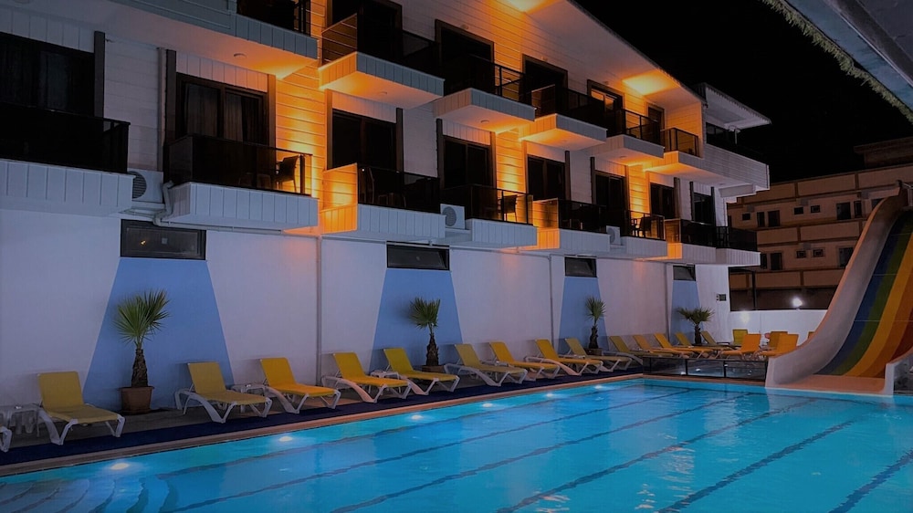 Atas Aqua Otel Avsa 9/51