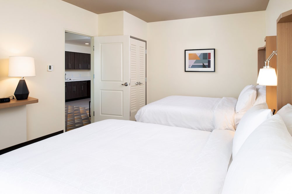 Holiday Inn Suites Idaho Falls 27/75