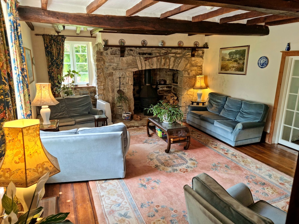 Collaven Manor Hotel 49/78