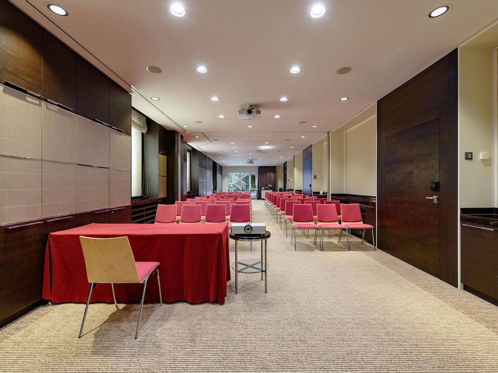 MOVENPICK HOTEL LAUSANNE 51/79