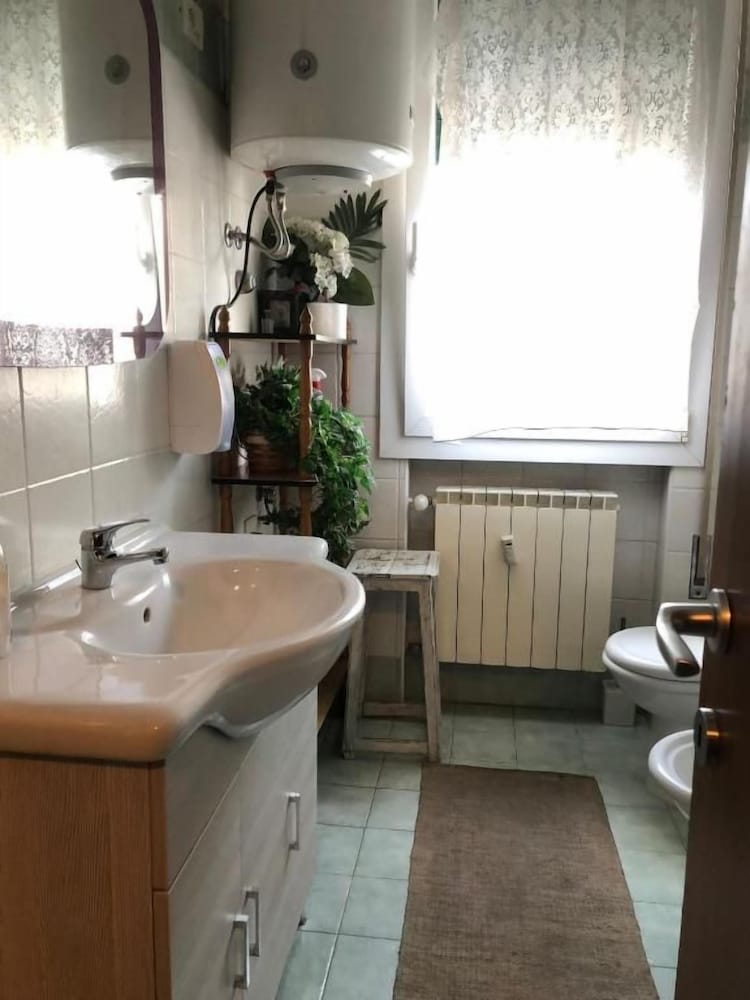 Venice Treviso Airport Bed 26/29