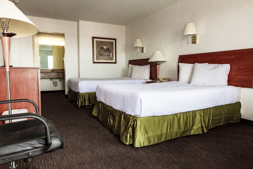Days Inn by Wyndham Albuquerque Northeast 24/45