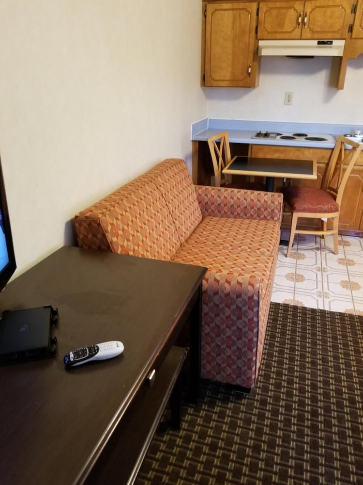 Royal Inn 37/53