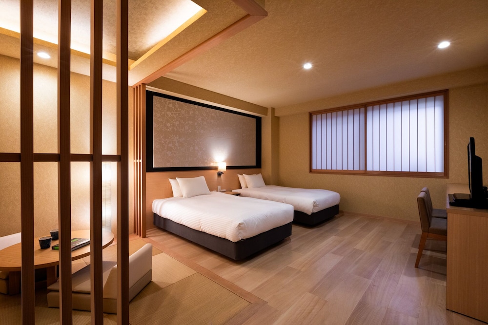 COMFORT, TWIN BEDS