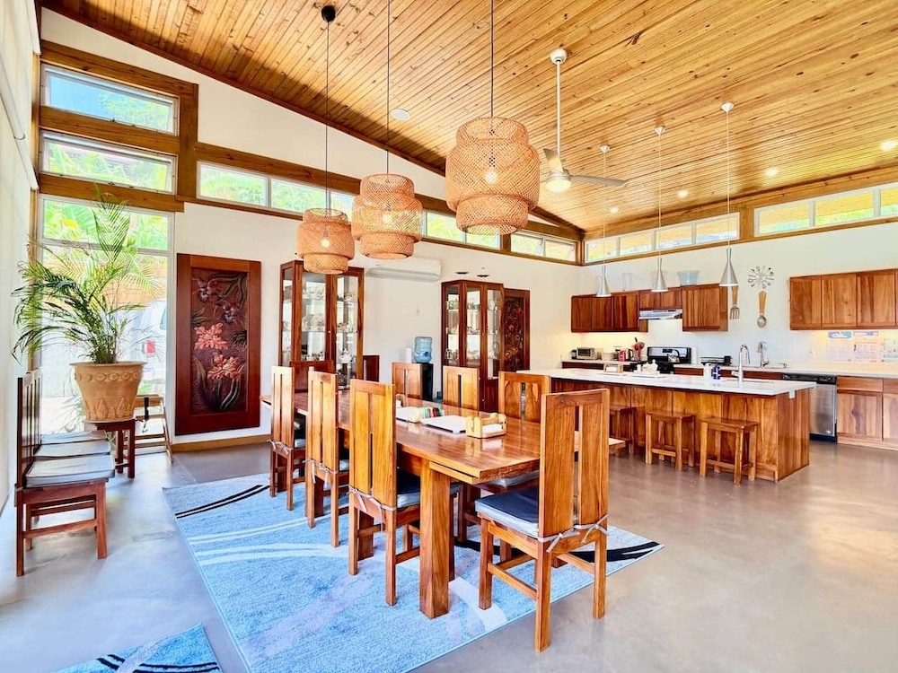 Richardson Serenity Villa 8/50
