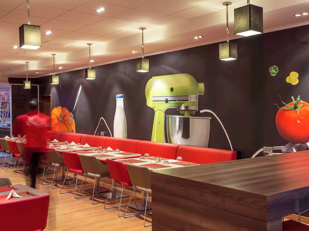 Ibis Lagos Ikeja 63/74