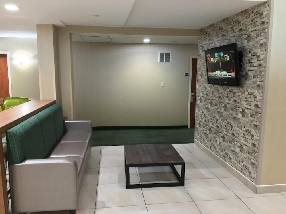 Corona Hotel 16/34