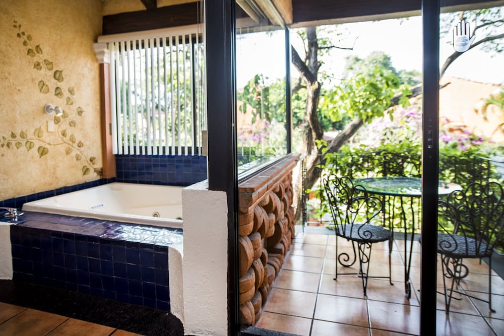 Hosteria Las Quintas Hotel and Spa 8/69