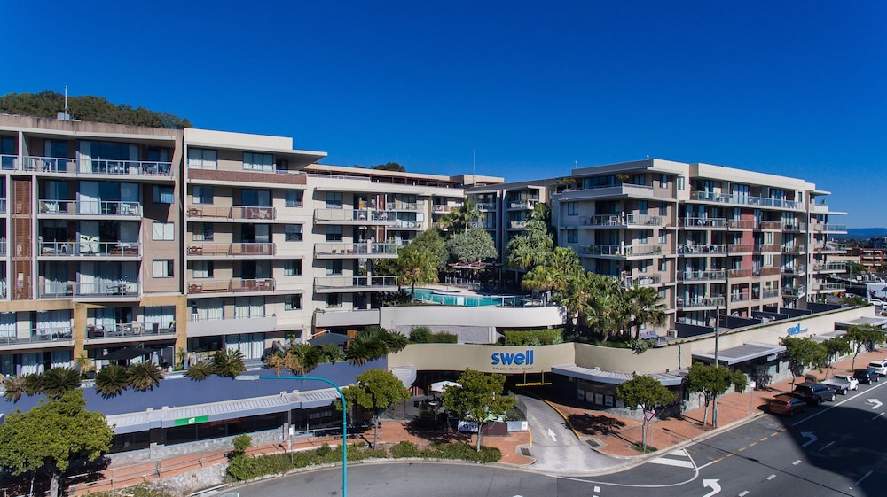 Swell Resort Burleigh Beach 1/50
