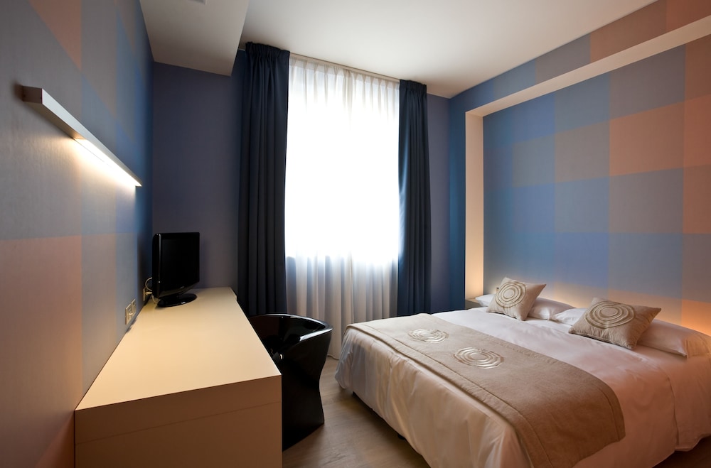 Eos Hotel 17/72