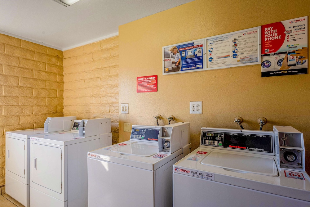 Motel 6 Carlsbad, CA - North Near Legoland 10/66